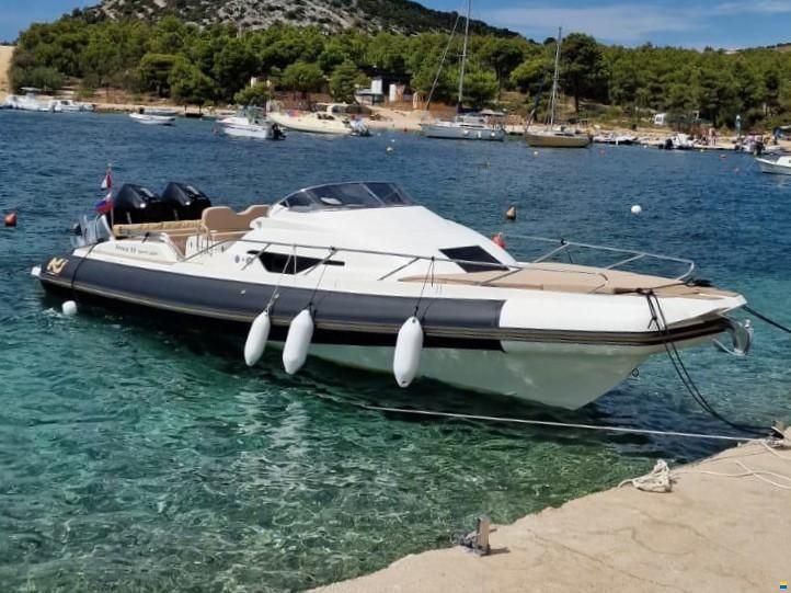 Nuova Jolly Prince 33 Sport Cabin
