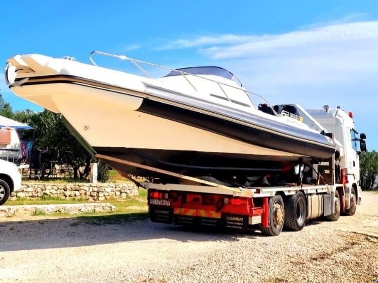Nuova Jolly Prince 33 Sport Cabin