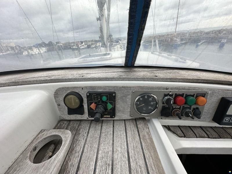 Finnrose 45 Deck saloon