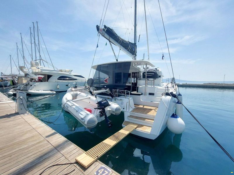 Lagoon 40