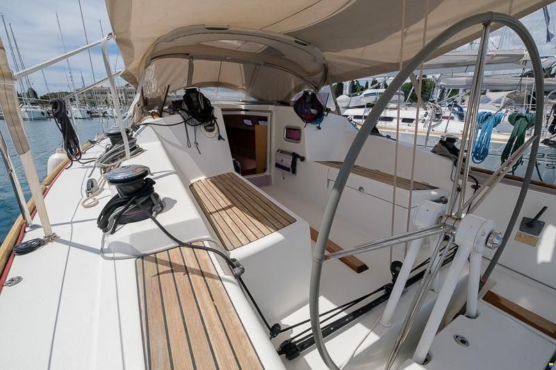 Beneteau First 35