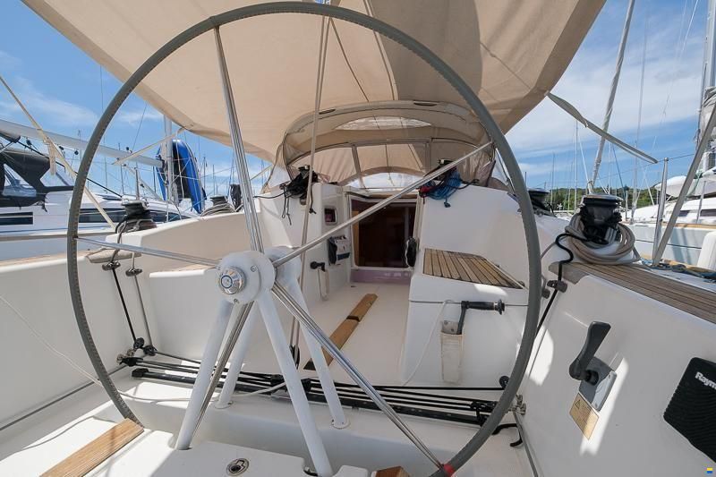 Beneteau First 35