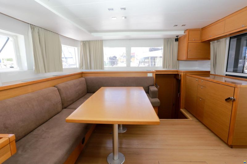 Lagoon 450