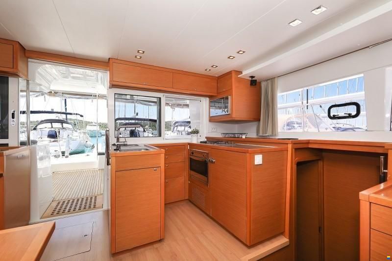 Lagoon 450