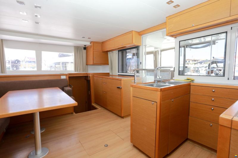 Lagoon 450