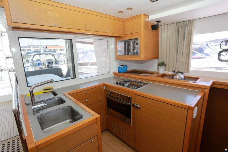 Lagoon 450
