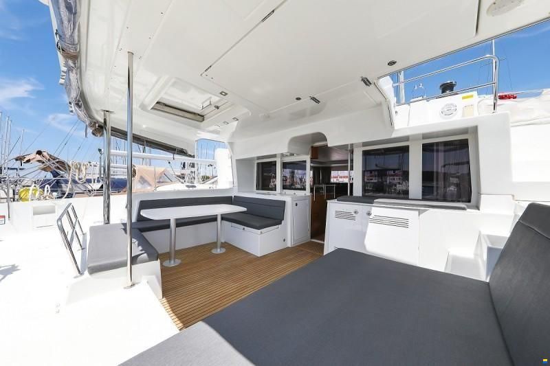 Lagoon 450