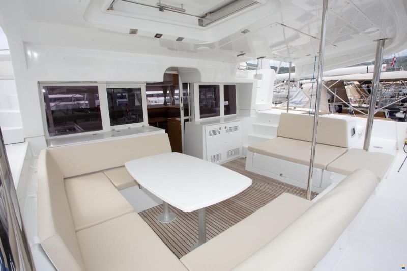 Lagoon 450