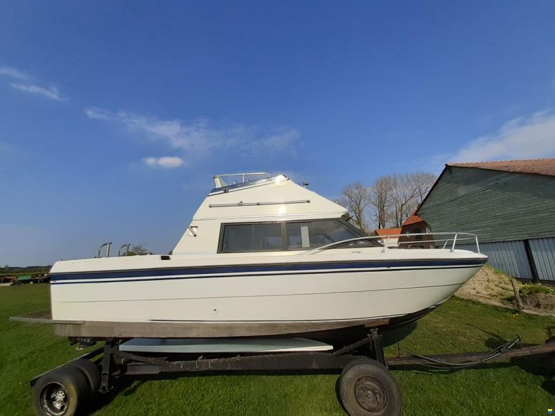 Bayliner baja 22