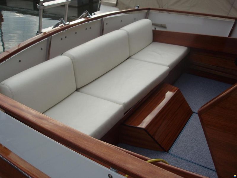 Kulhay Motorboot