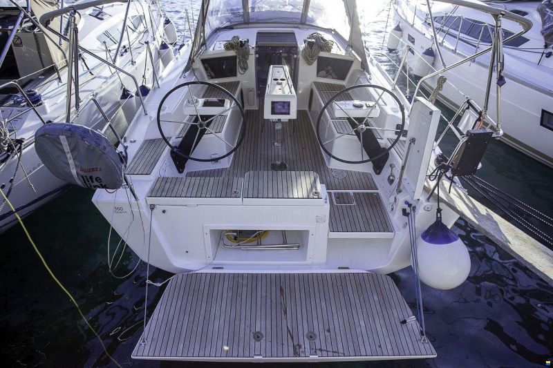 Dufour 360 Grand Large