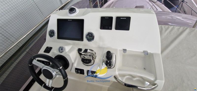 Prestige 420 Fly
