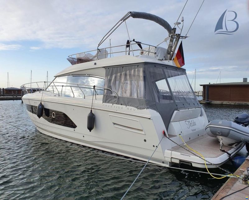 Prestige 420 Fly