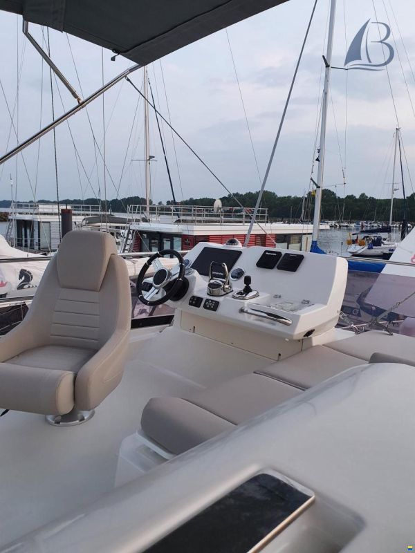 Prestige 420 Fly