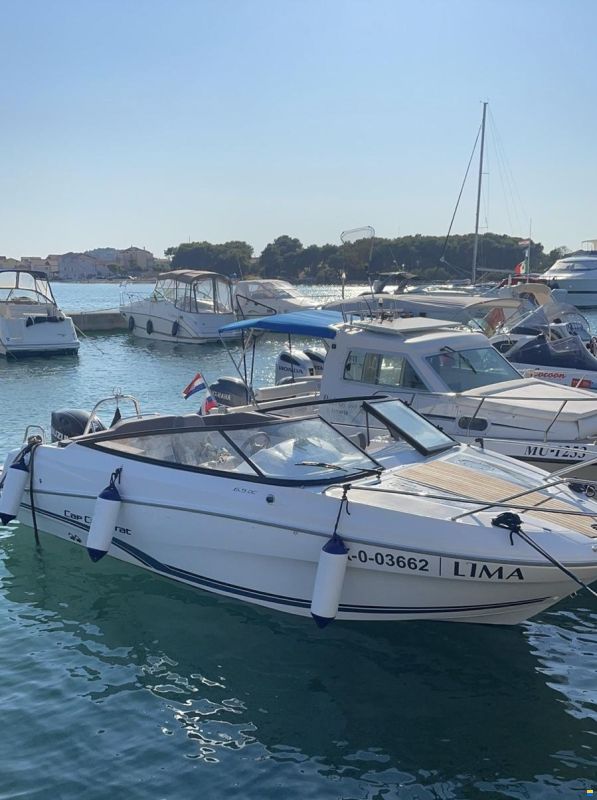 Jeanneau Cap Camarat 6.5 DC