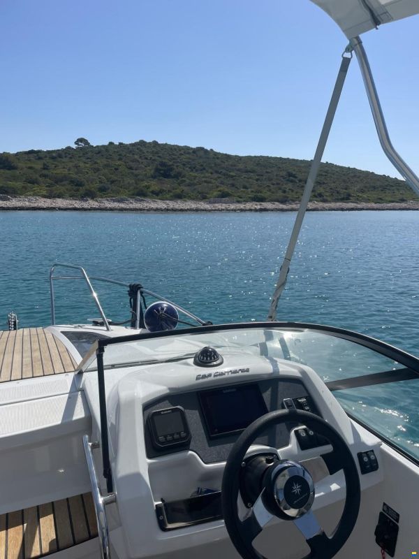 Jeanneau Cap Camarat 6.5 DC