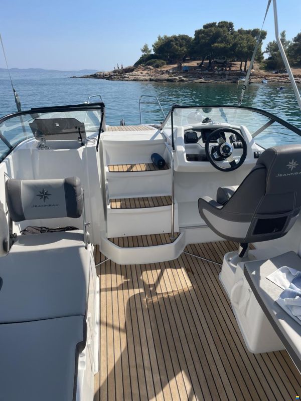 Jeanneau Cap Camarat 6.5 DC