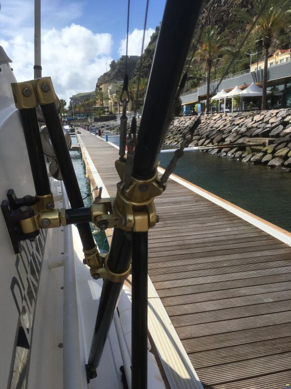 Bertram 28