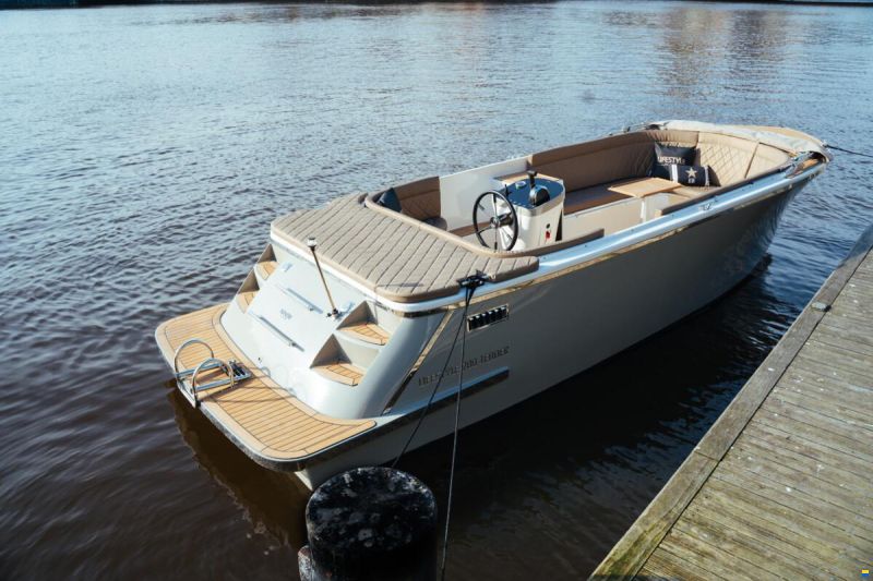 Lifestyle Marine 780 Tender