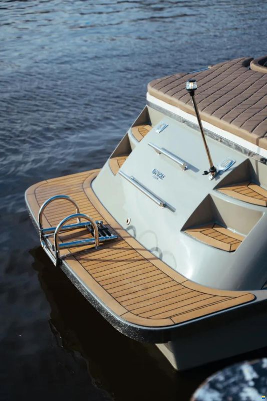 Lifestyle Marine 780 Tender