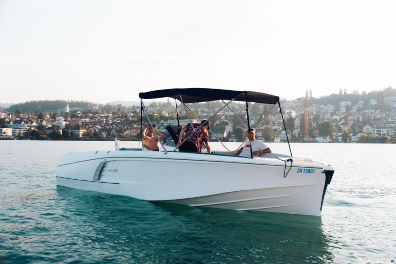 Ganz Boats Ovation 7.6 Open