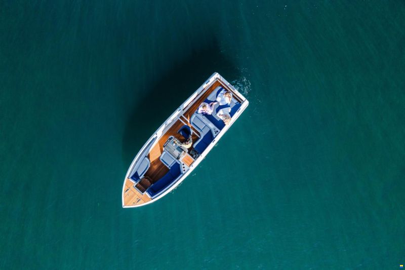 Ganz Boats Ovation 7.6 Open