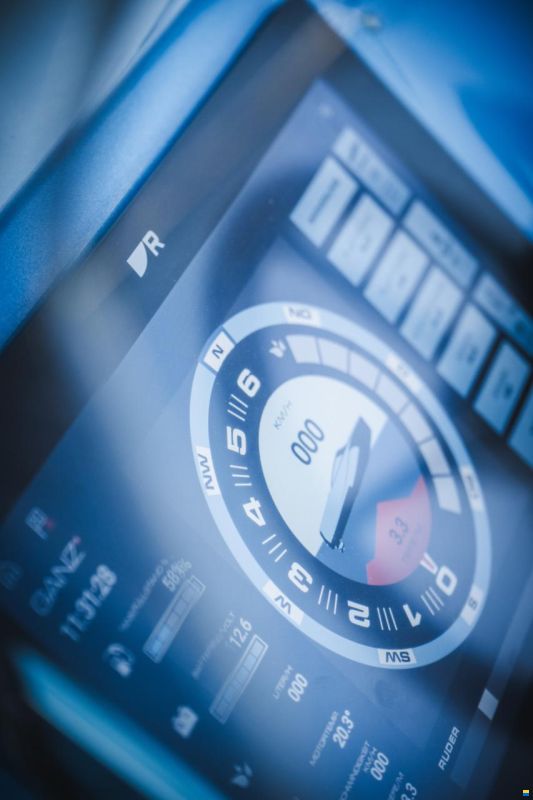 Ganz Boats Ovation 7.6 Open