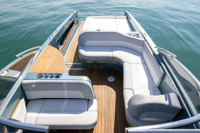 Ganz Boats Ovation 7.6 Open