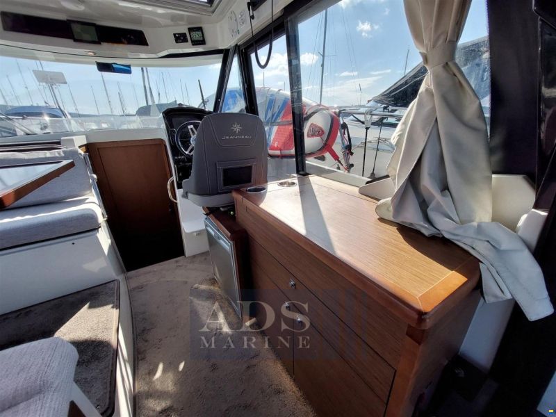 Jeanneau Merry Fisher 895