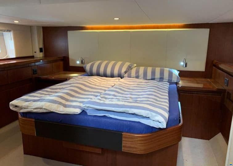 Sealine F 48