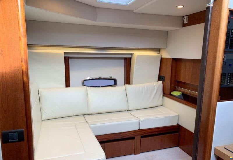 Sealine F 48