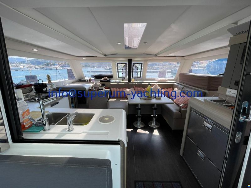 Fountaine Pajot Isla 40