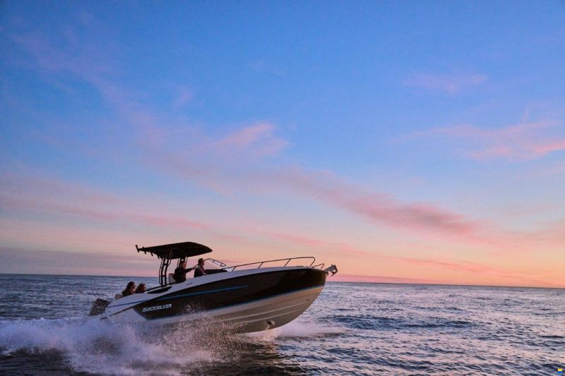 Quicksilver 805 OPEN