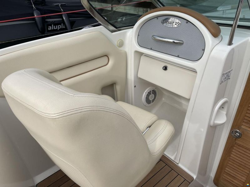 Chris Craft Corsair 25 Heritage Edition