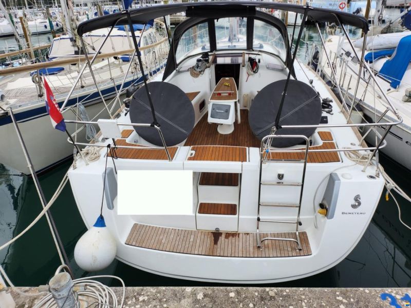 Beneteau Oceanic 43