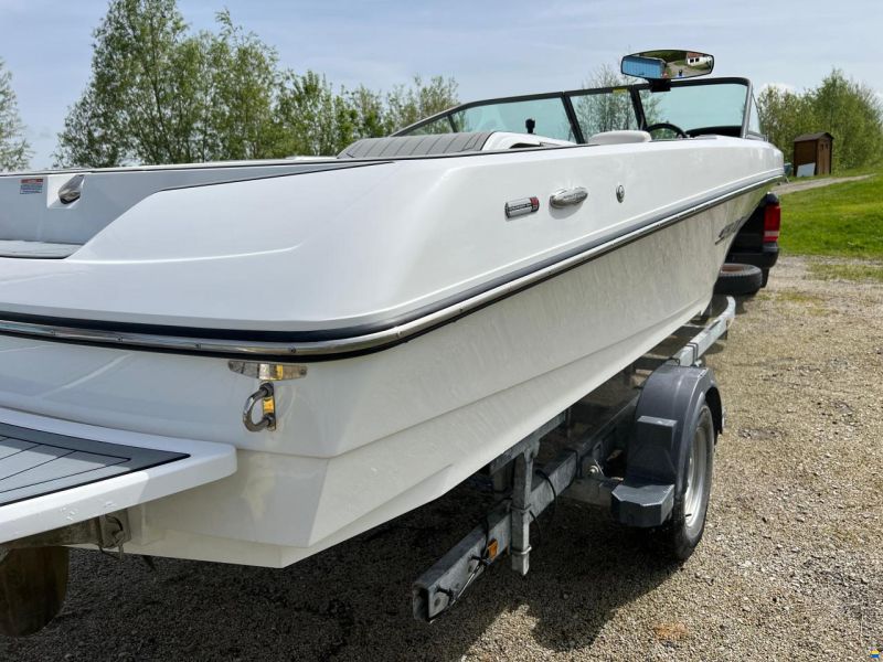 Correct Craft Nautique 200