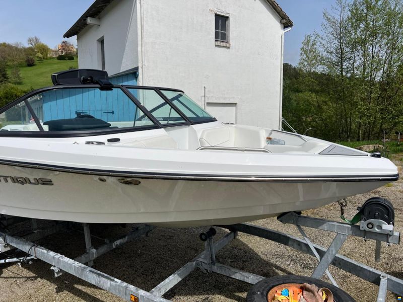 Correct Craft Nautique 200