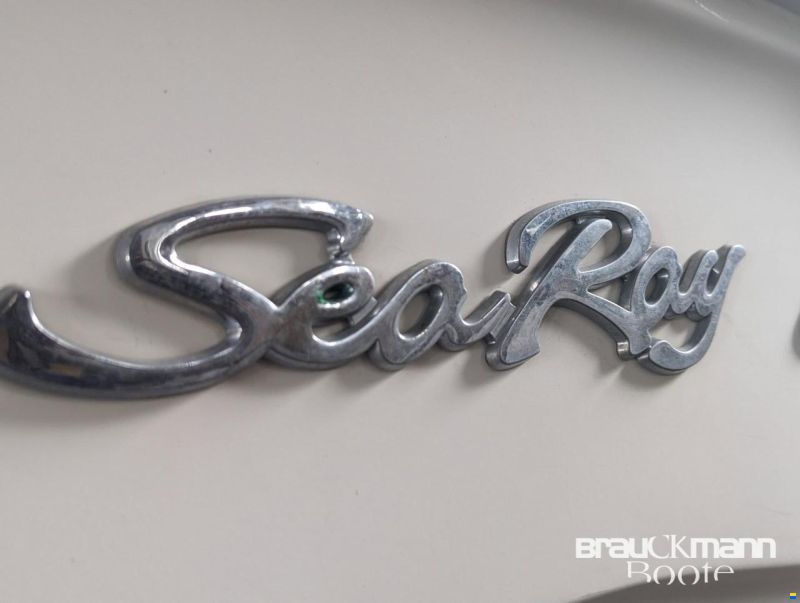 Sea Ray 270 Weekender