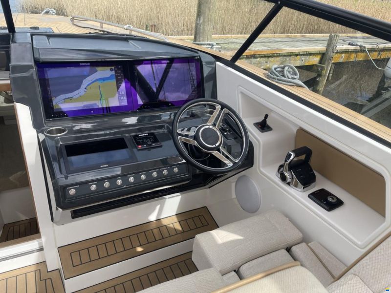 X-Yachts X-Power 33C