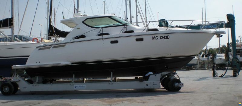 Tiara Sovran 4300