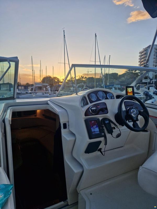 Sea Ray SUNDANCER 275