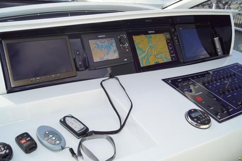 Pershing 54