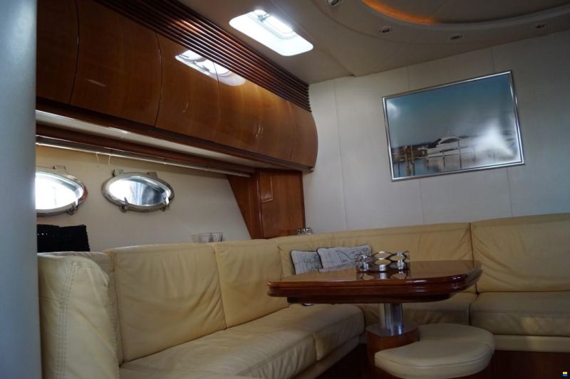 Pershing 54
