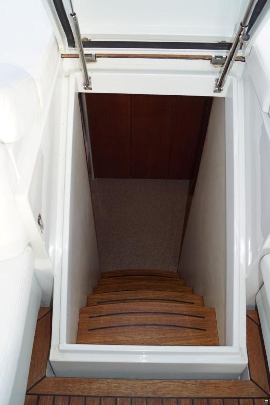 Pershing 54