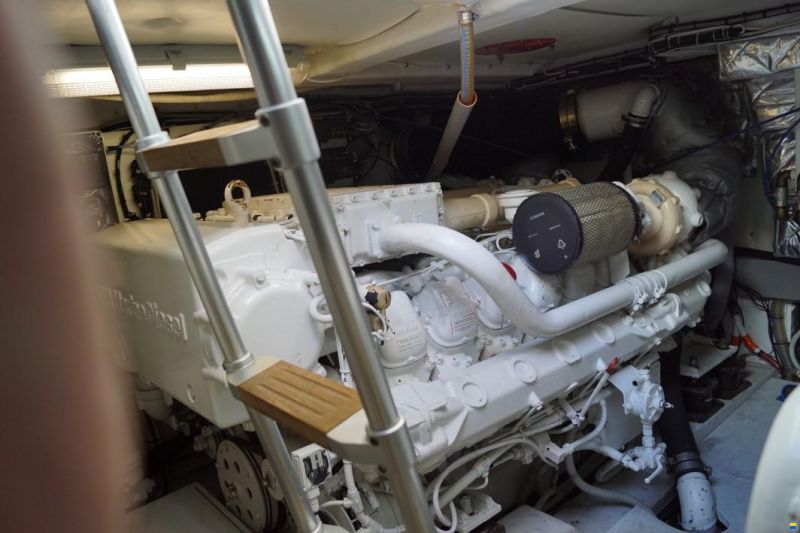 Pershing 54