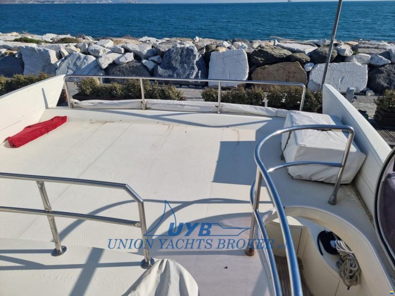 Azimut 62