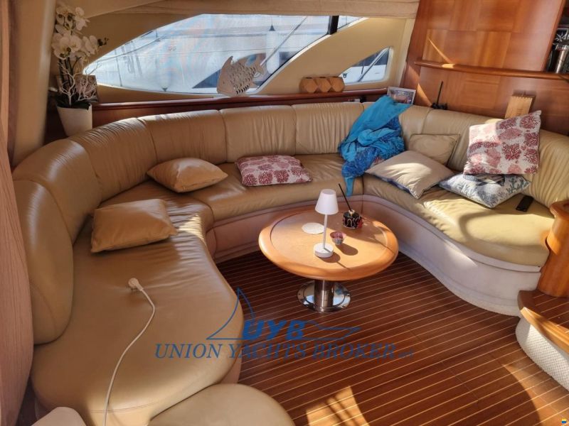 Azimut 62
