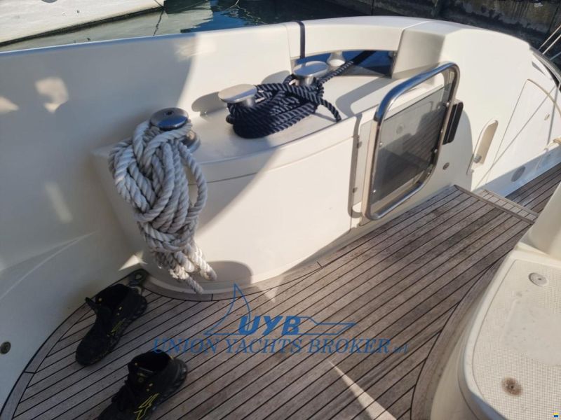 Azimut 62