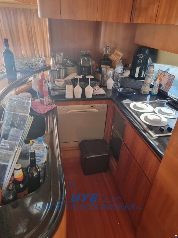 Azimut 62