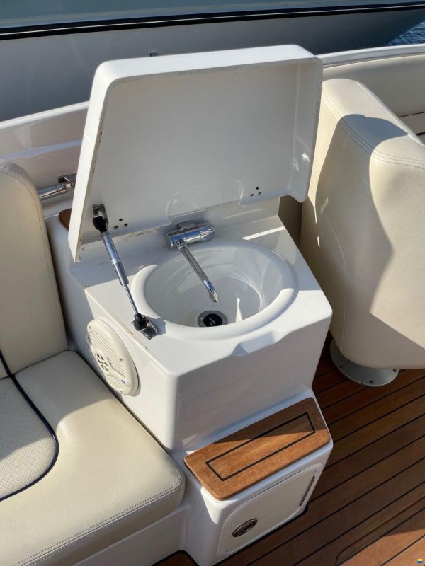 Chris Craft Corsair 25